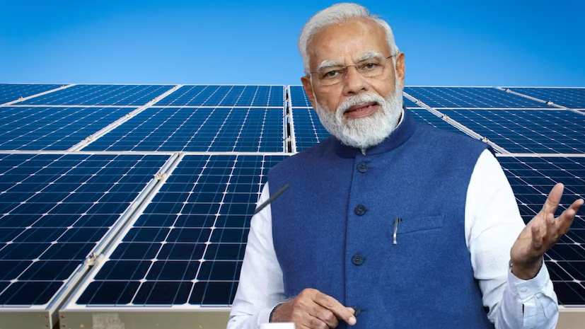 కరెంట్ బిల్కు శాశ్వతంగా బై-బై: పీఎం సూర్య ఘర్ పథకంతో రూ. 54 వేలకే ఇంటిపై సోలార్ సిస్టమ్.. 15 ఏళ్ల పాటు ఉచిత విద్యుత్!