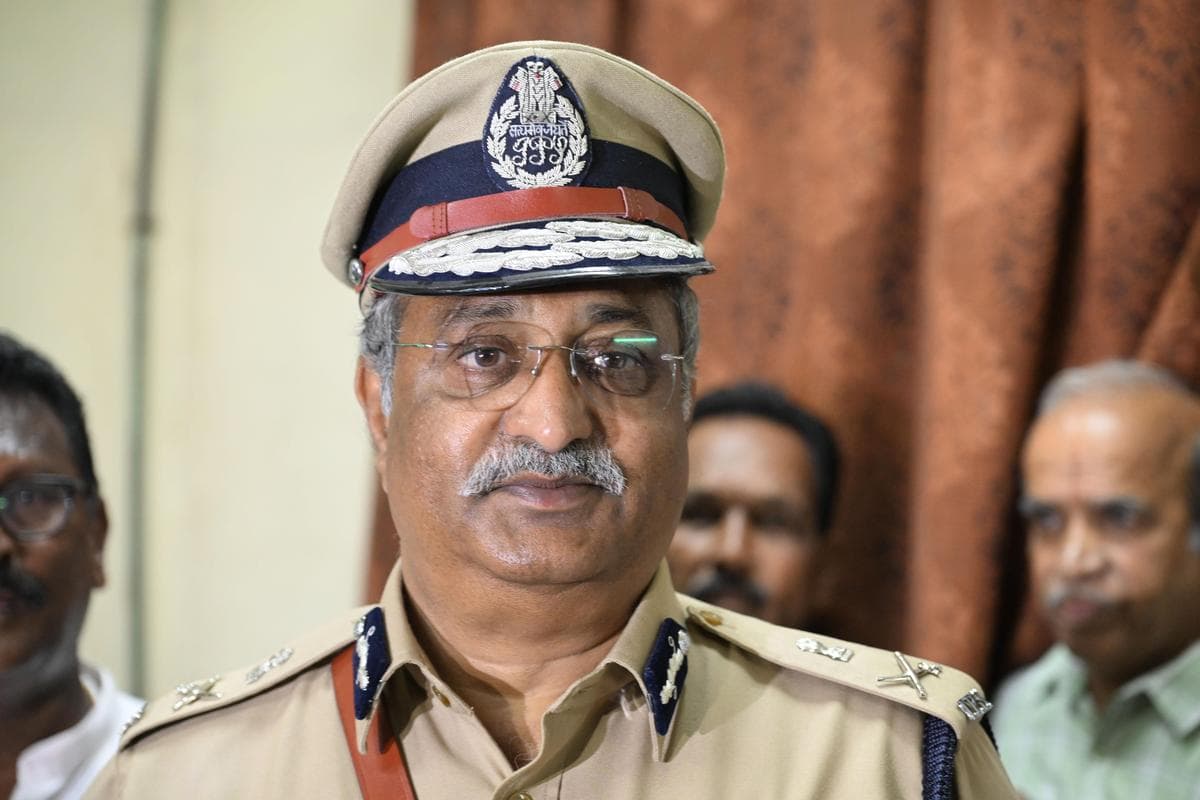 'ఉపా' (UAPA) చట్టాన్ని తక్షణమే రద్దు చేయాలి: ప్రశ్నా రావణ్ అరెస్టుపై మాజీ డీజీపీ ఏబీ వెంకటేశ్వరరావు సంచలన వ్యాఖ్యలు